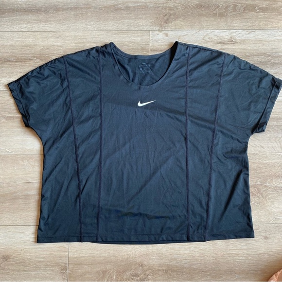 Nike Shorts & shirt lot athletic running clothes XL - Picture 2 of 10